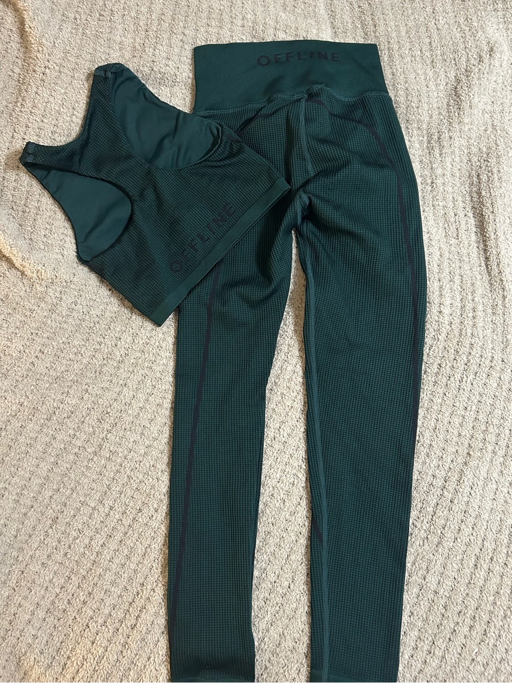 OFFLINE Forest Green Leggings Set